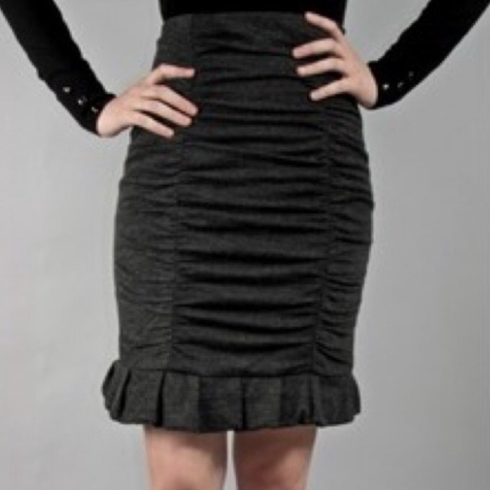 Nanette Lepore Charcoal Gray Skirt // Size 8